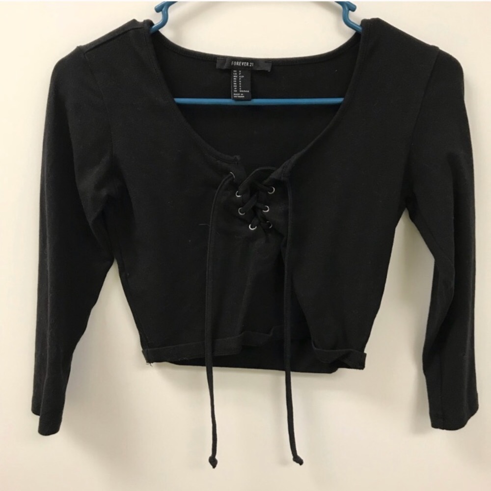 🖤BLACK LACE UP CROP TOP 🖤